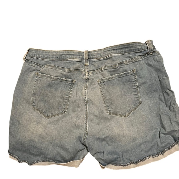 Women’s‎ Arizona Jean Co denim distressed jean shorts size 19 - Picture 3 of 5